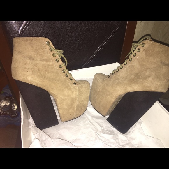 Jeffrey Campbell Freda Taupe Suede boots size 6. - Picture 3 of 8